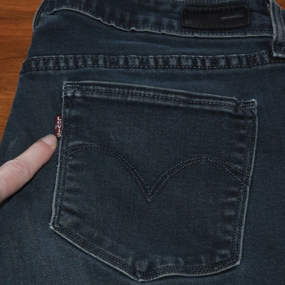 Levi's Faded Black Distressed Demi Curve Red Tab Mid-rise Skinny Jean 30 - Picture 3 of 6